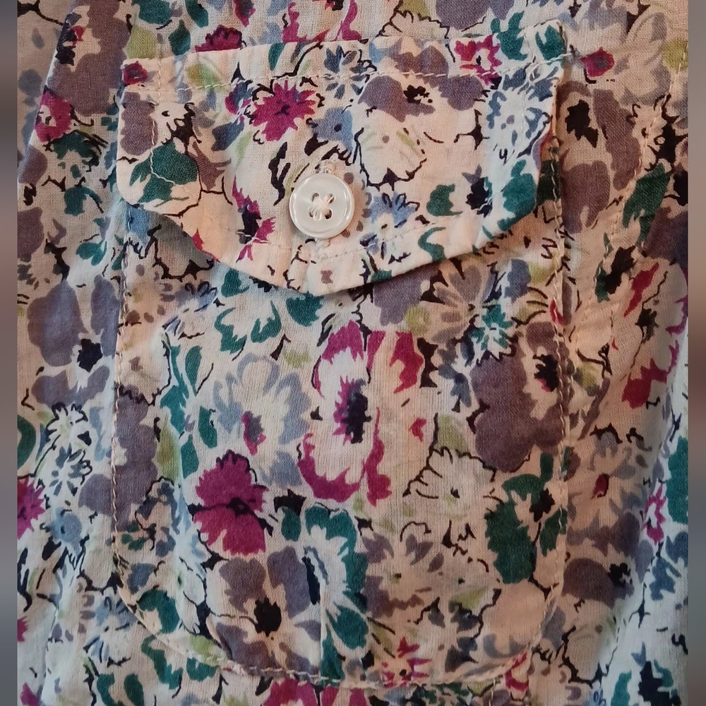 Lucky Brand White Floral Button-Down Shirt with Red & Green Accents - Picture 3 of 4